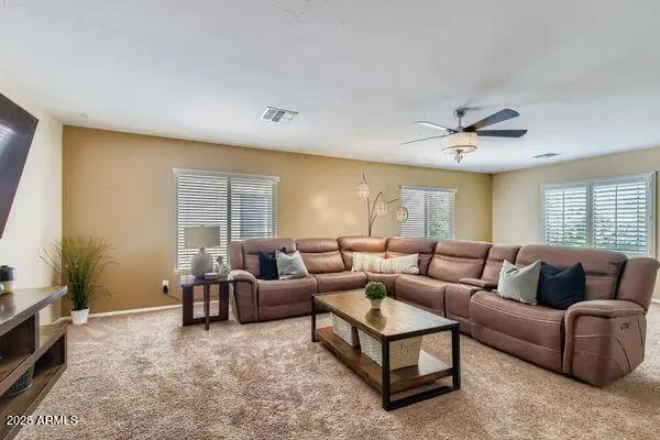 Real Estate Picture 24