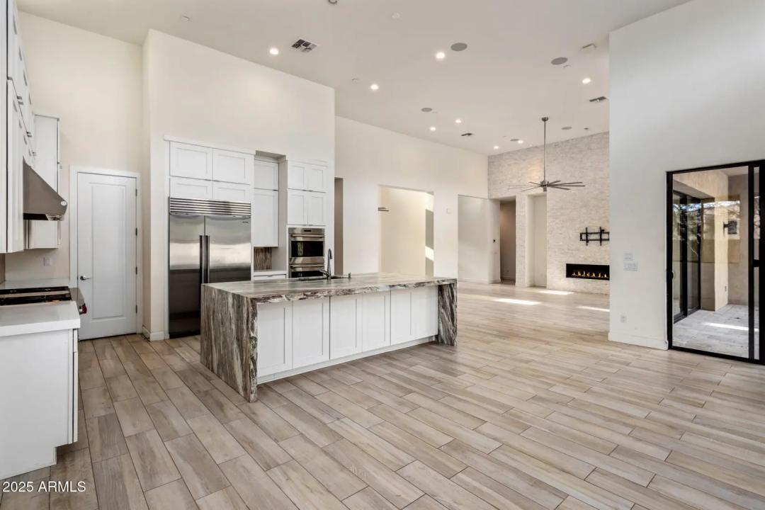 Real Estate Picture 2