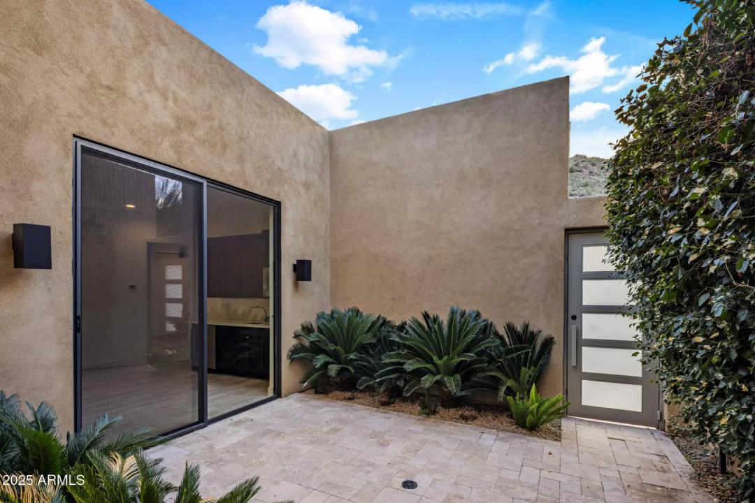 Real Estate Picture 19