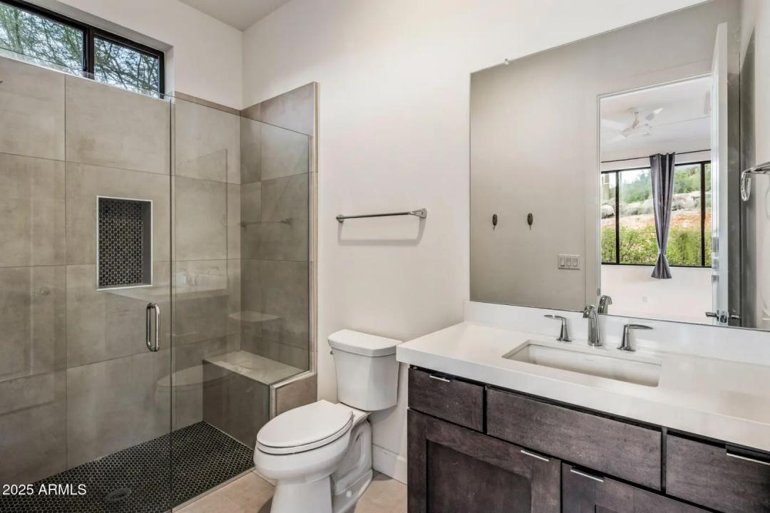 Real Estate Picture 23