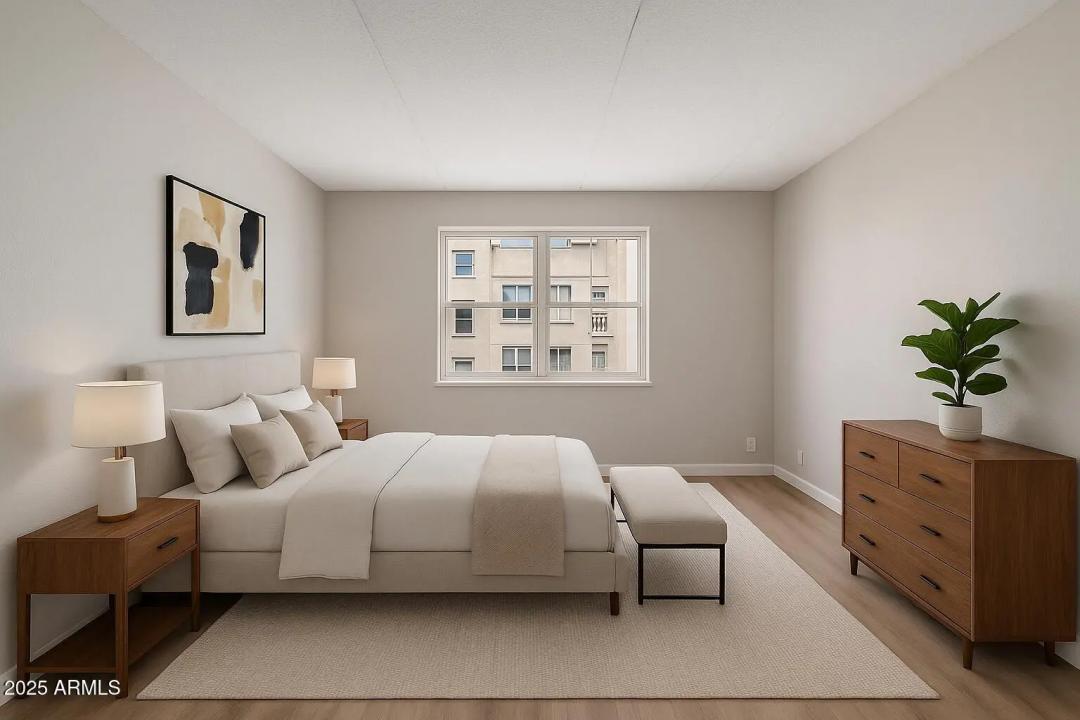 Real Estate Picture 4