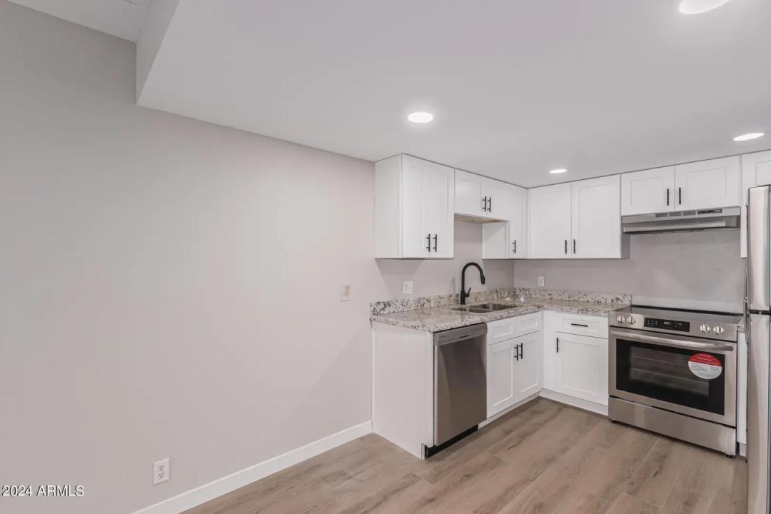 Real Estate Picture 8