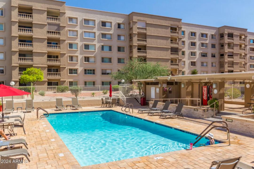 Real Estate Picture 43