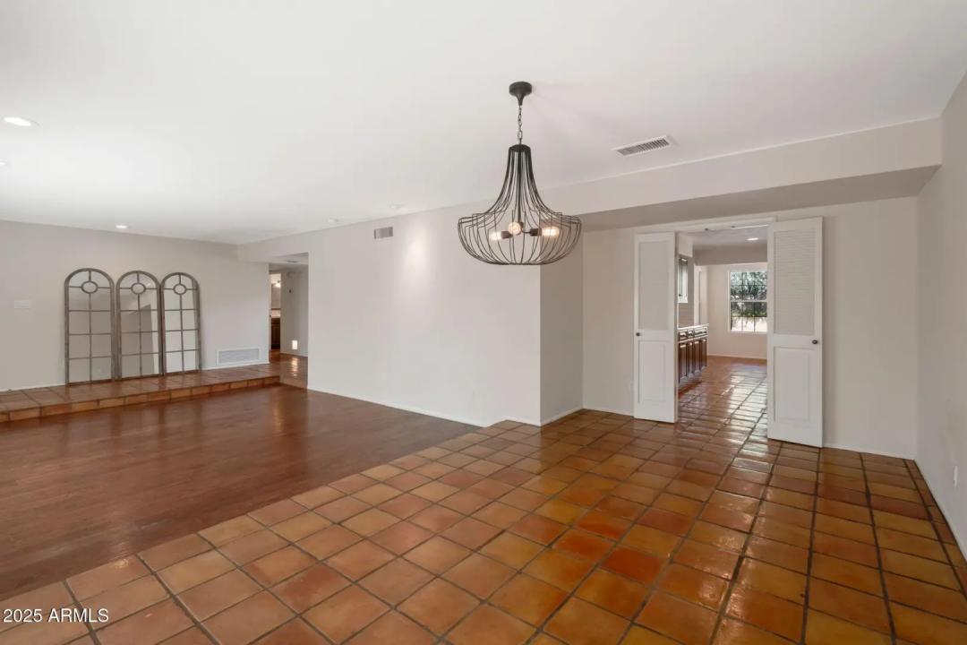 Real Estate Picture 20