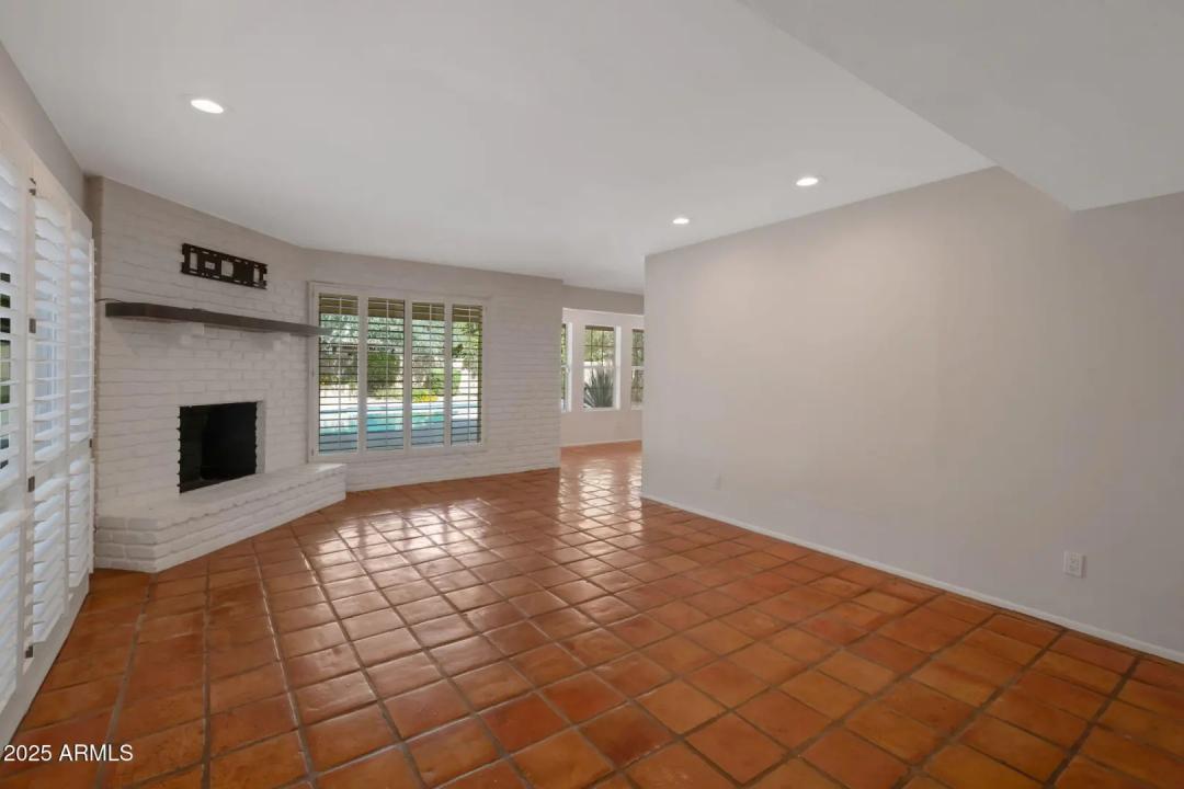 Real Estate Picture 21