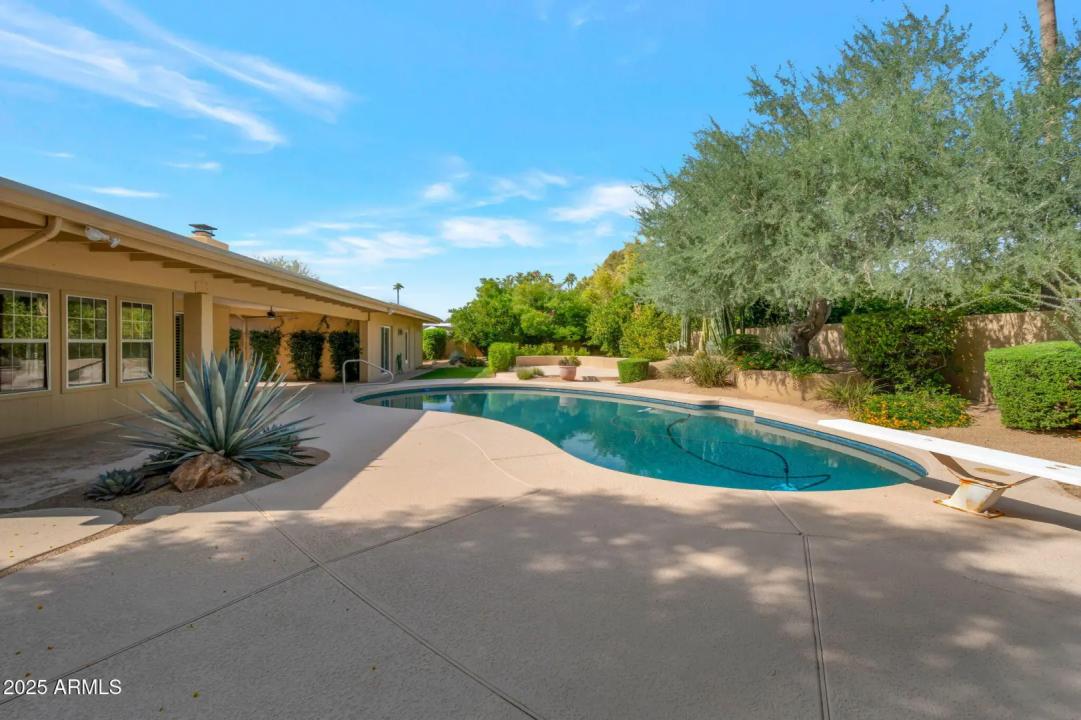 Real Estate Picture 34