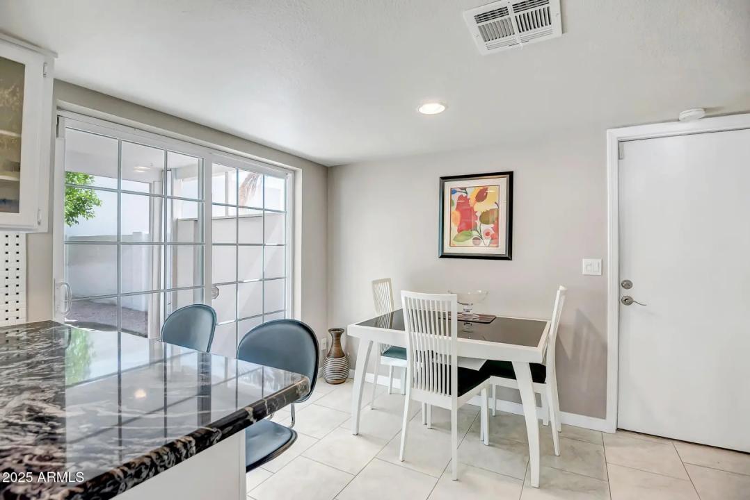 Real Estate Picture 11