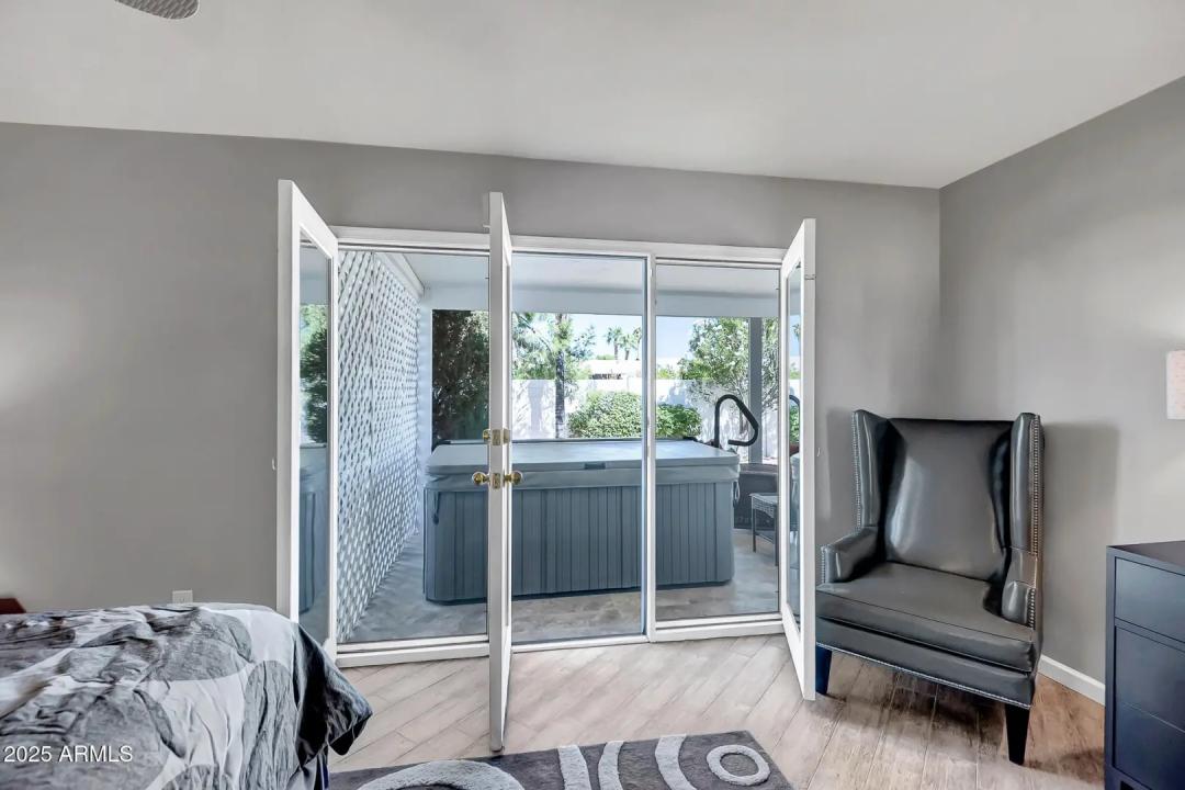 Real Estate Picture 17