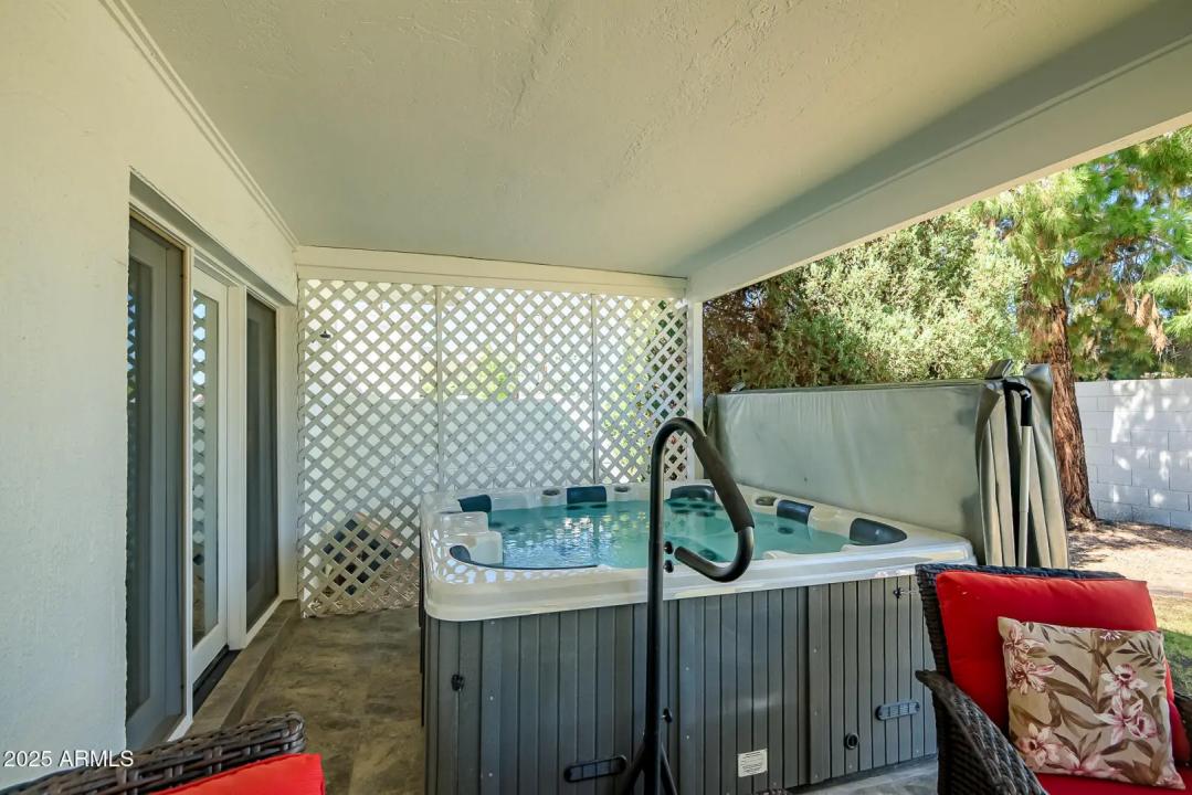 Real Estate Picture 28
