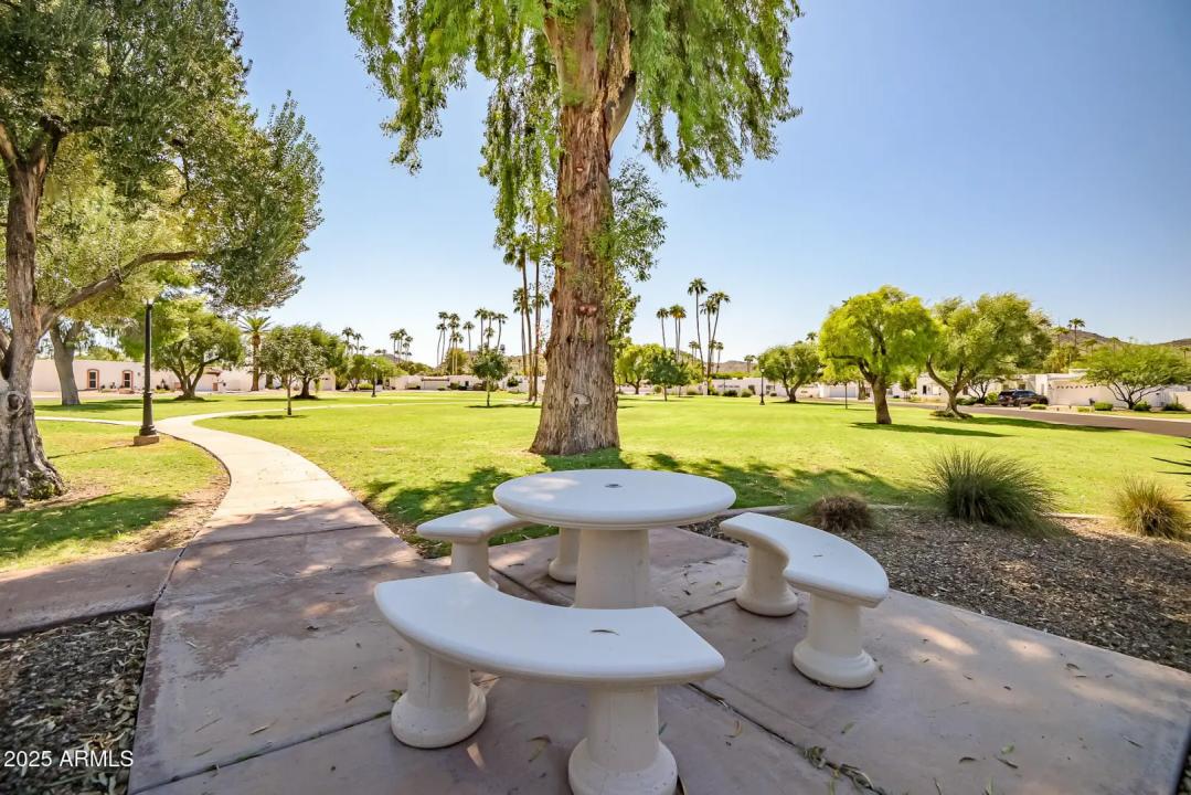 Real Estate Picture 34