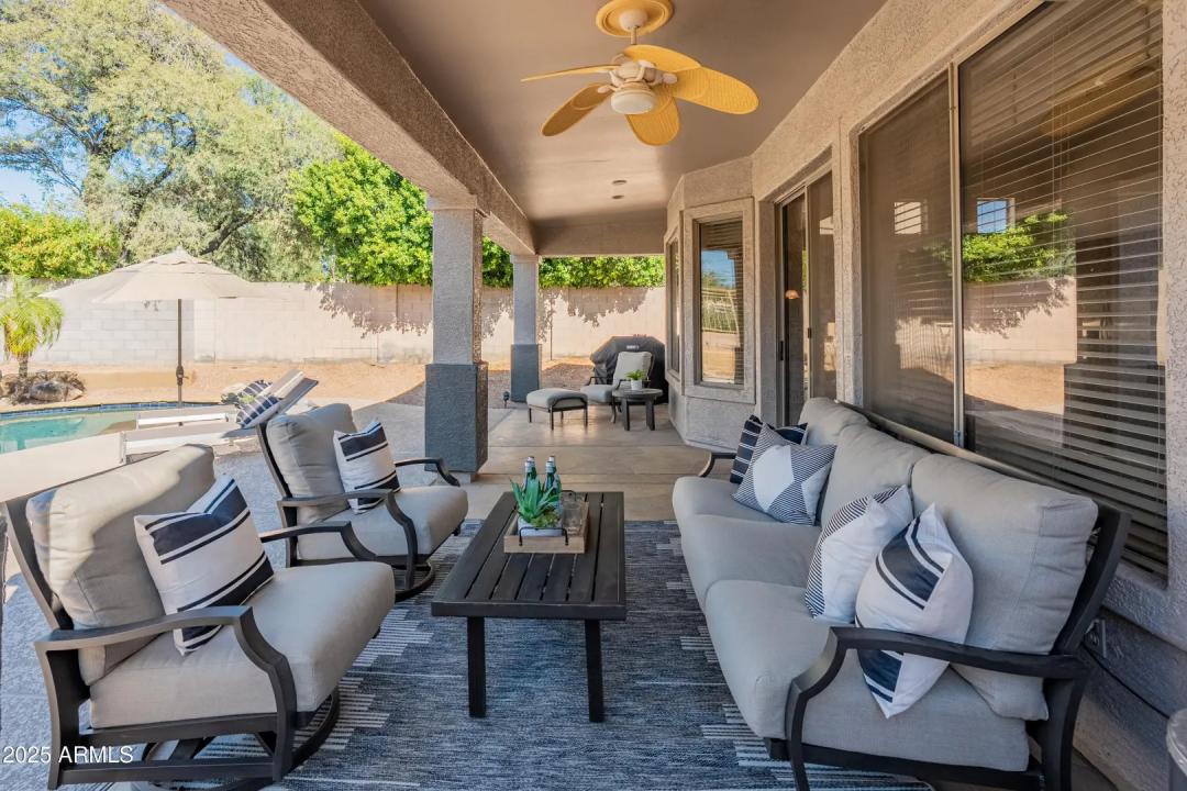 Real Estate Picture 5