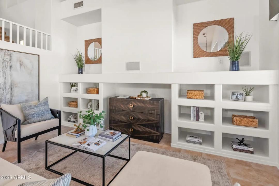 Real Estate Picture 15