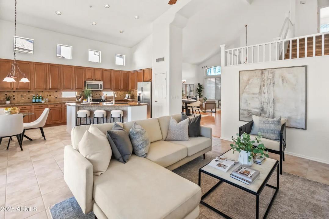 Real Estate Picture 13