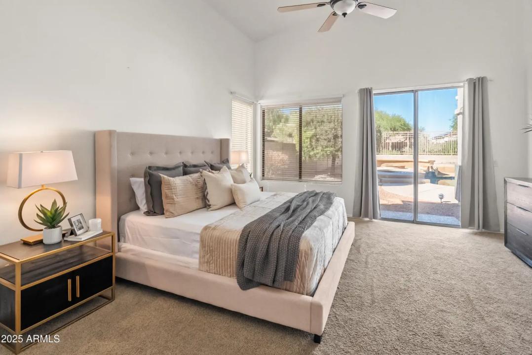 Real Estate Picture 22