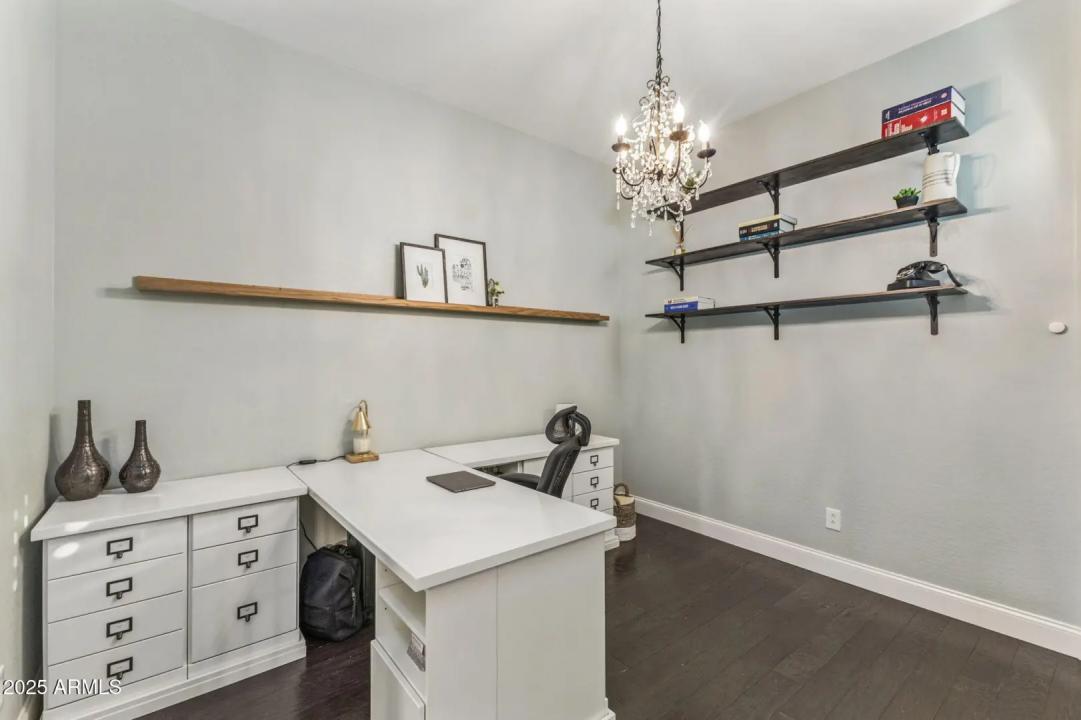 Real Estate Picture 15