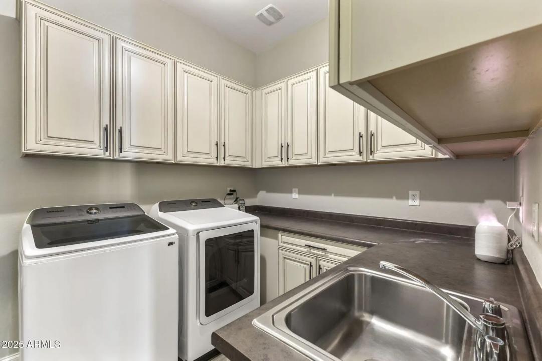 Real Estate Picture 30