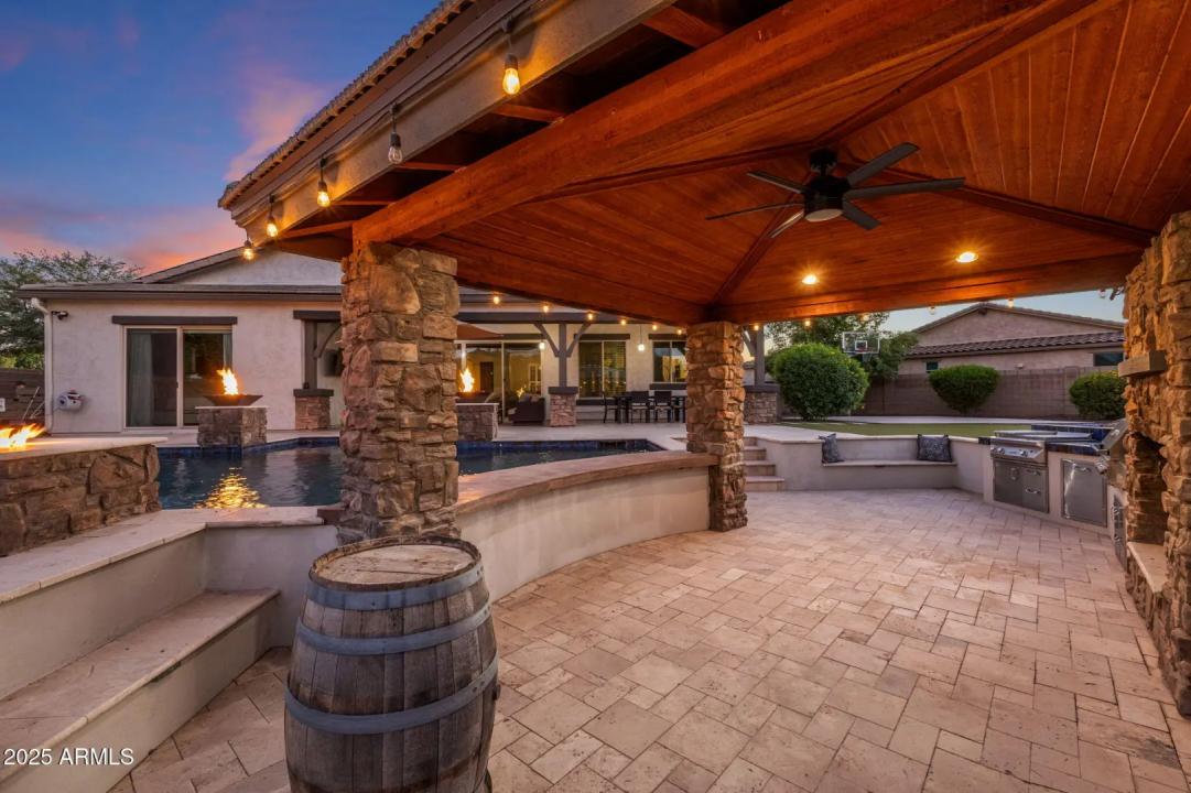 Real Estate Picture 33