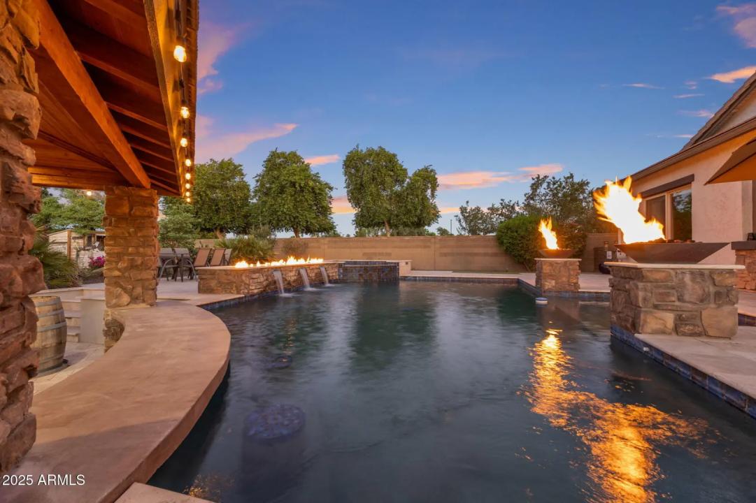 Real Estate Picture 34