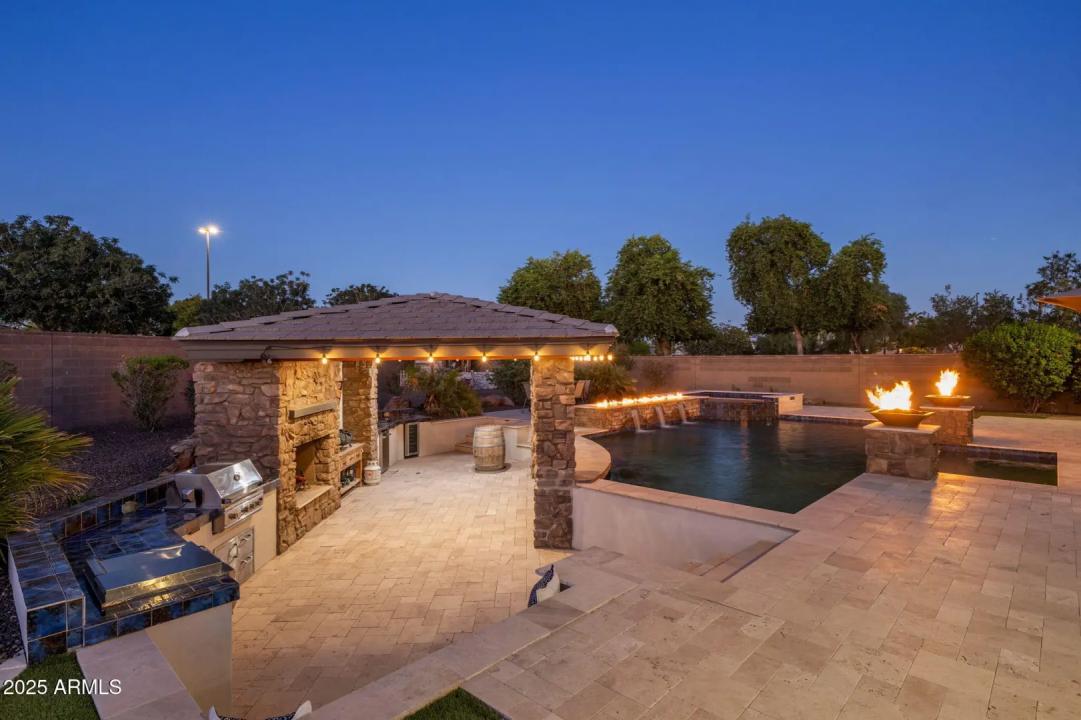 Real Estate Picture 38