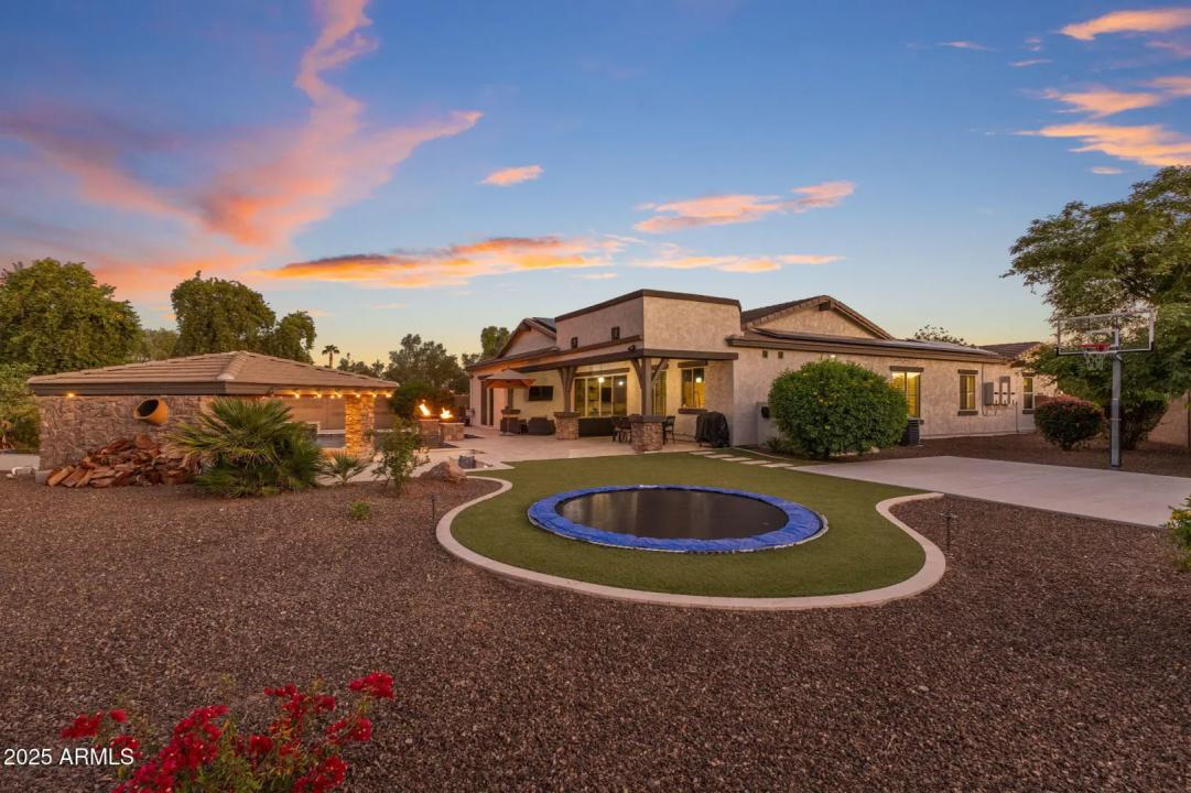 Real Estate Picture 39
