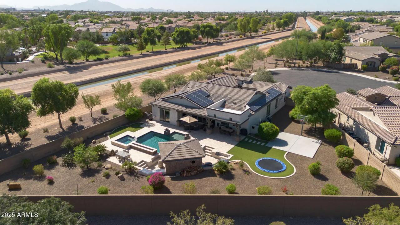 Real Estate Picture 44