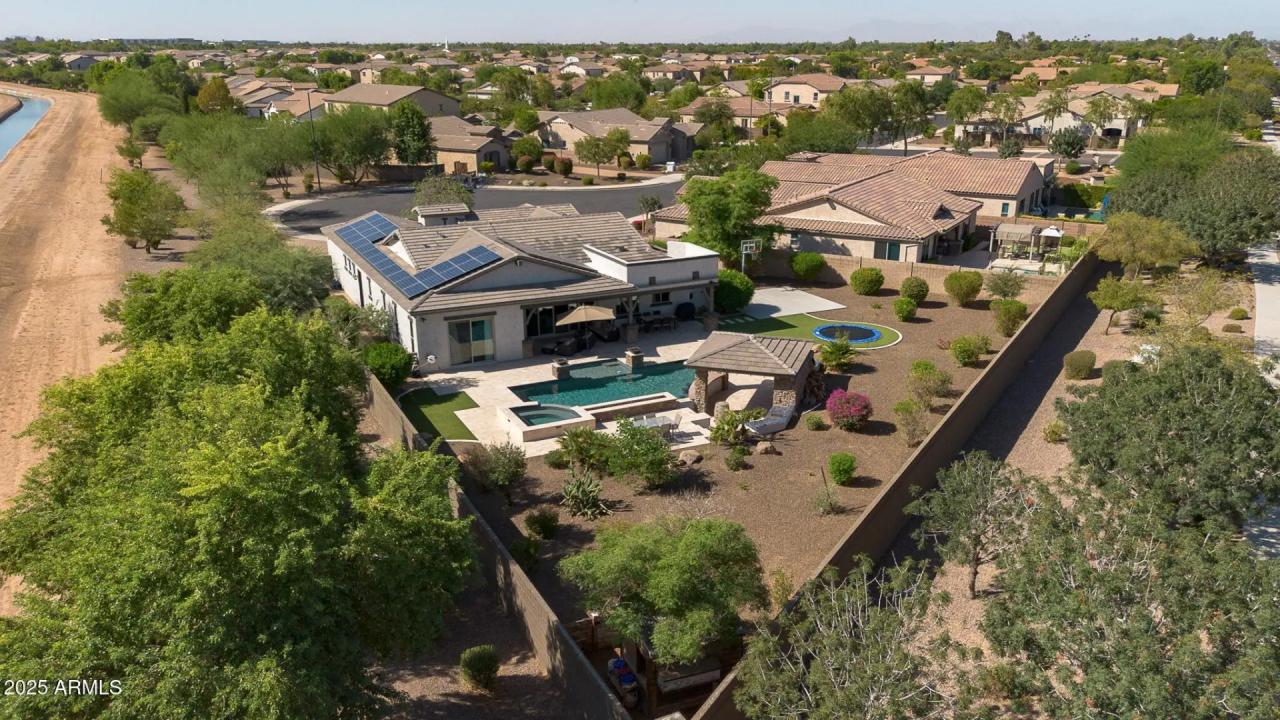 Real Estate Picture 45