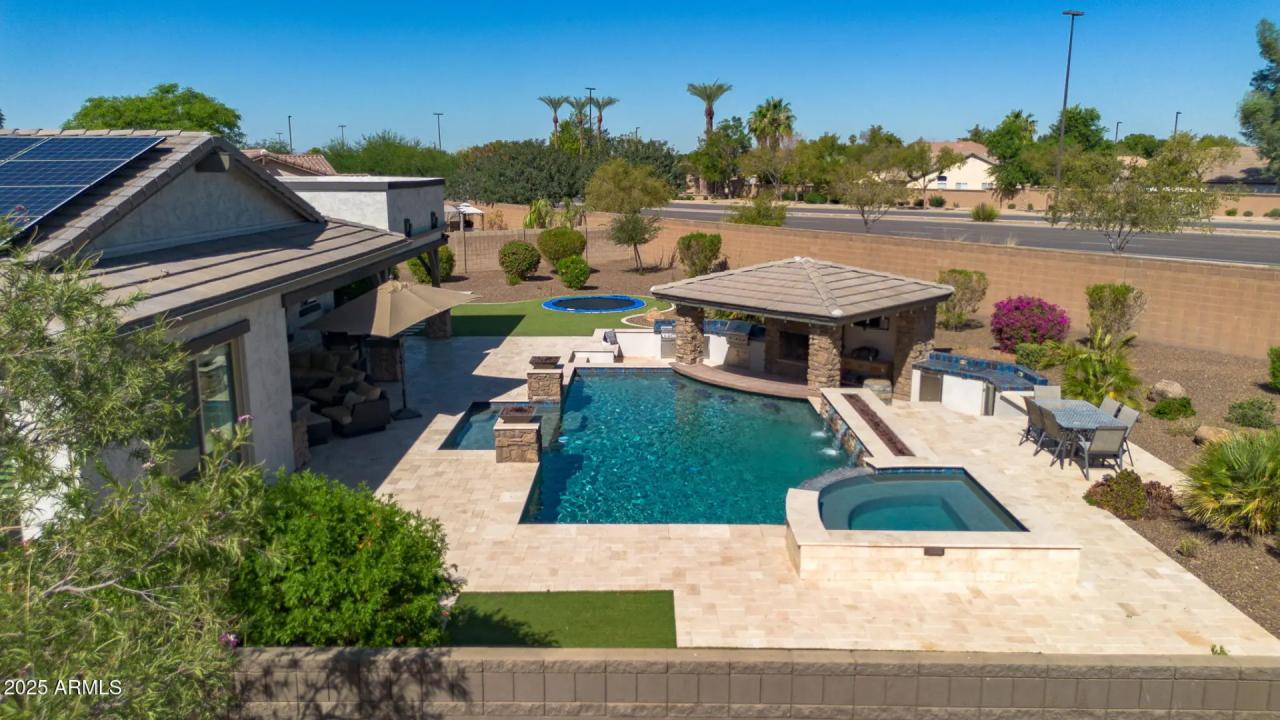 Real Estate Picture 46