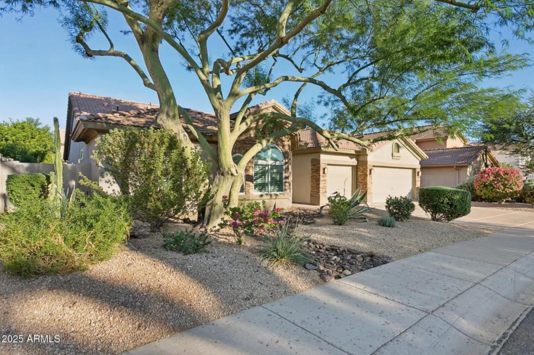 Real Estate Picture 1