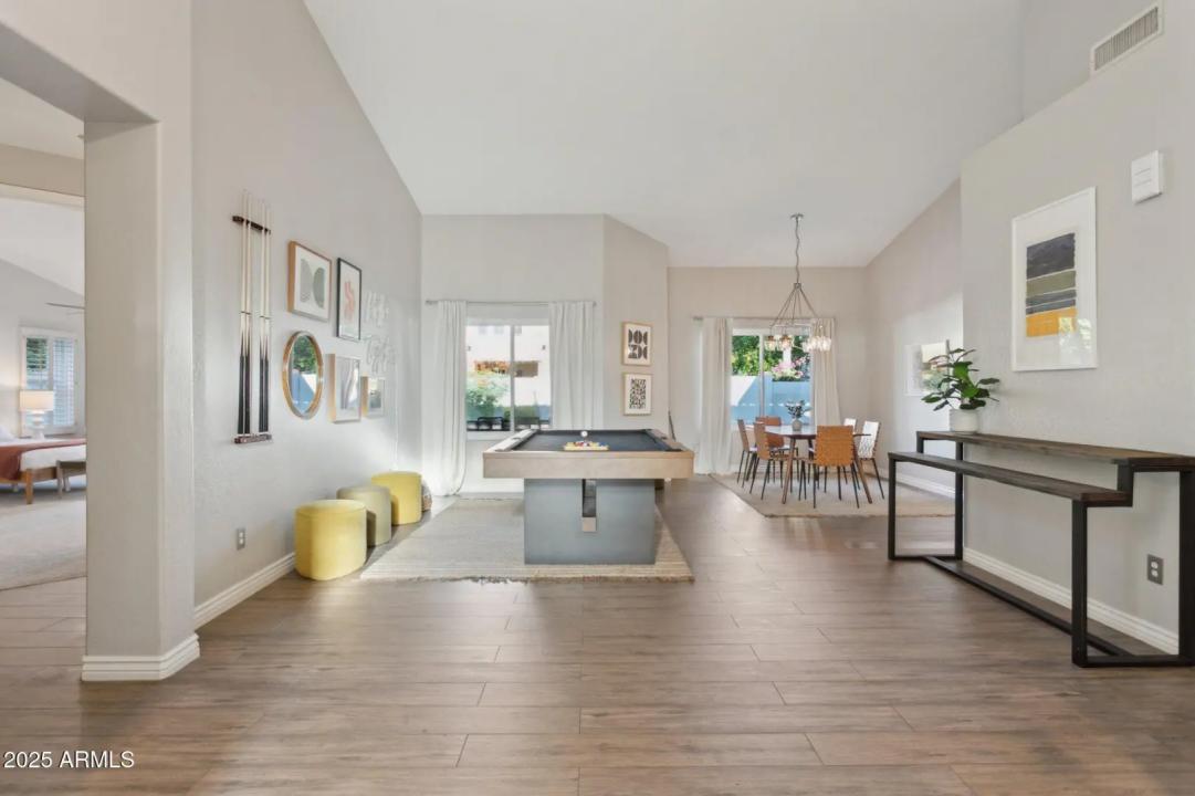 Real Estate Picture 6