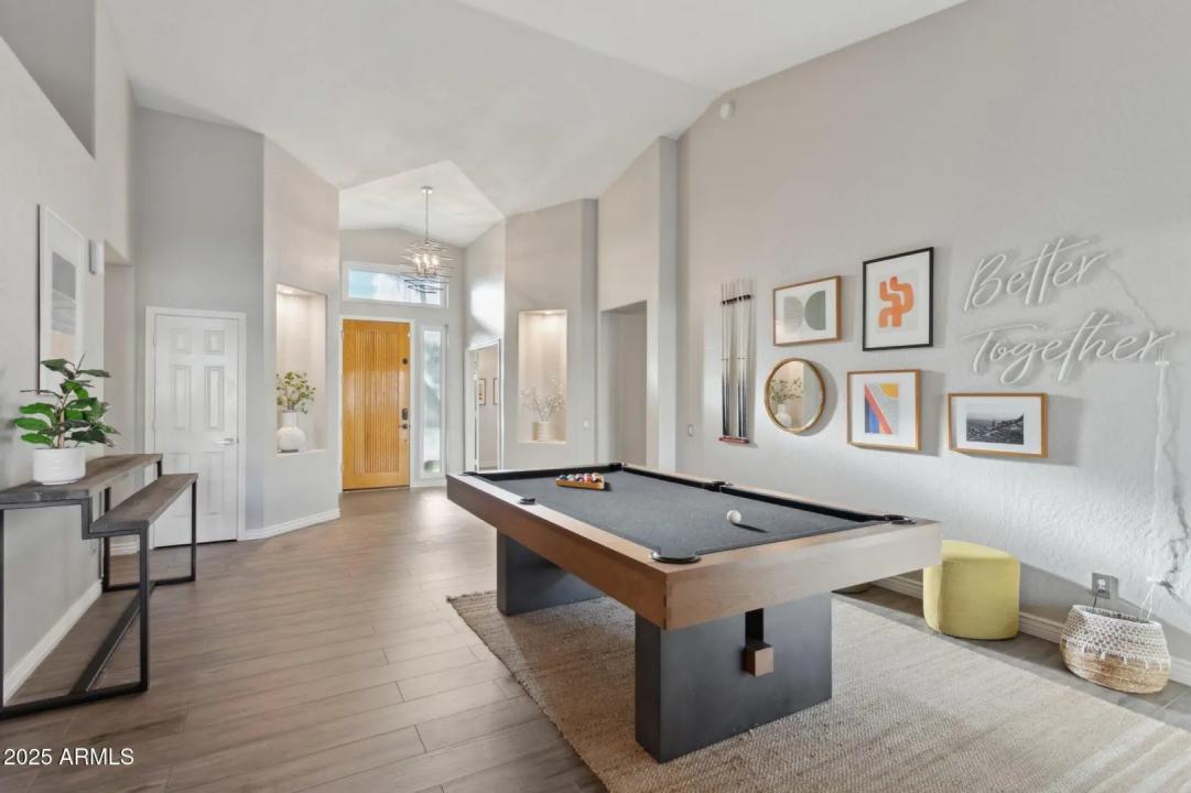 Real Estate Picture 13