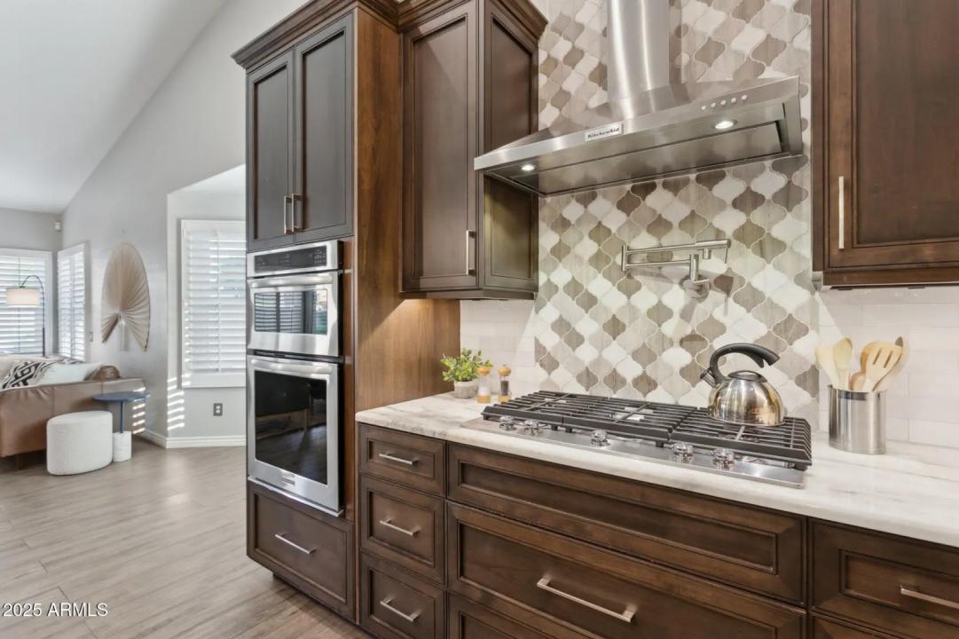 Real Estate Picture 21