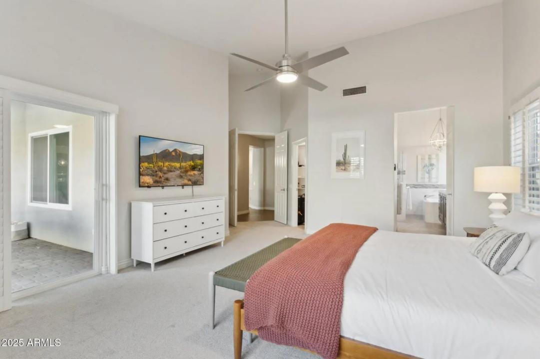 Real Estate Picture 25
