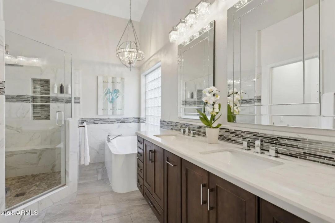 Real Estate Picture 26