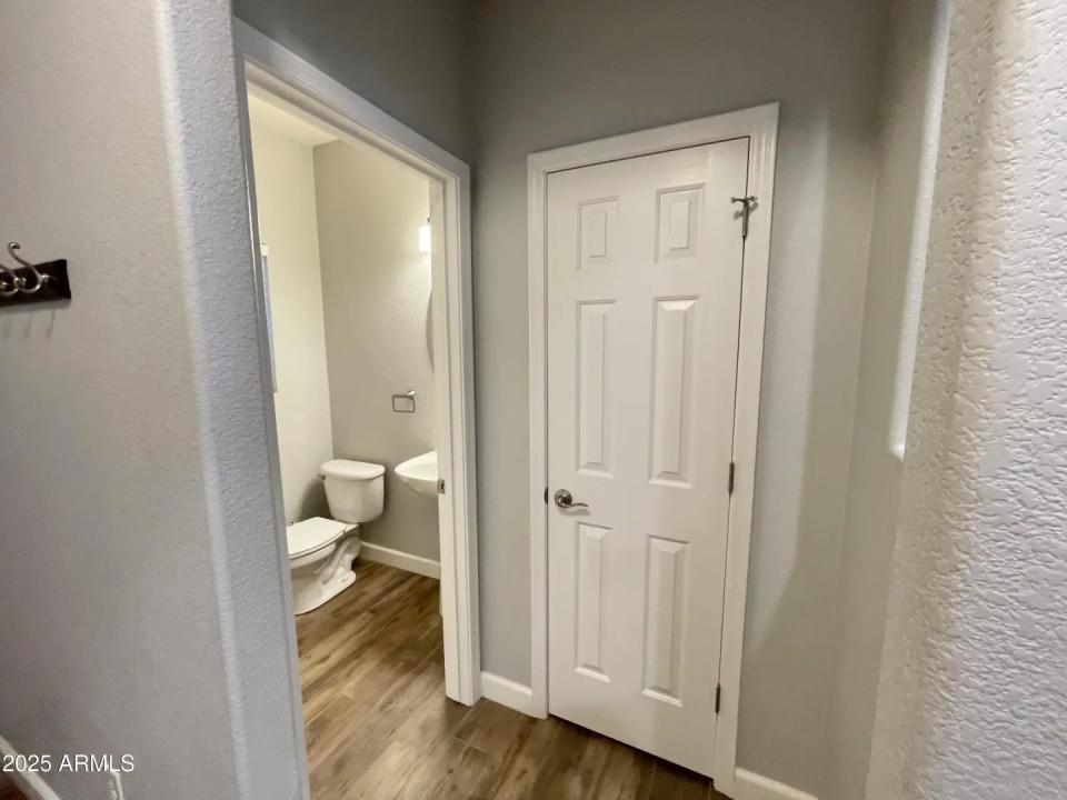 Real Estate Picture 5