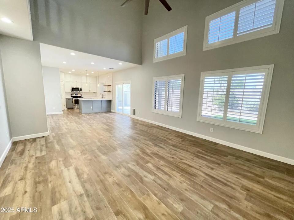 Real Estate Picture 8