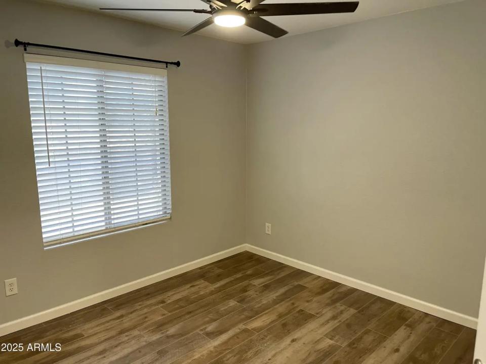 Real Estate Picture 24