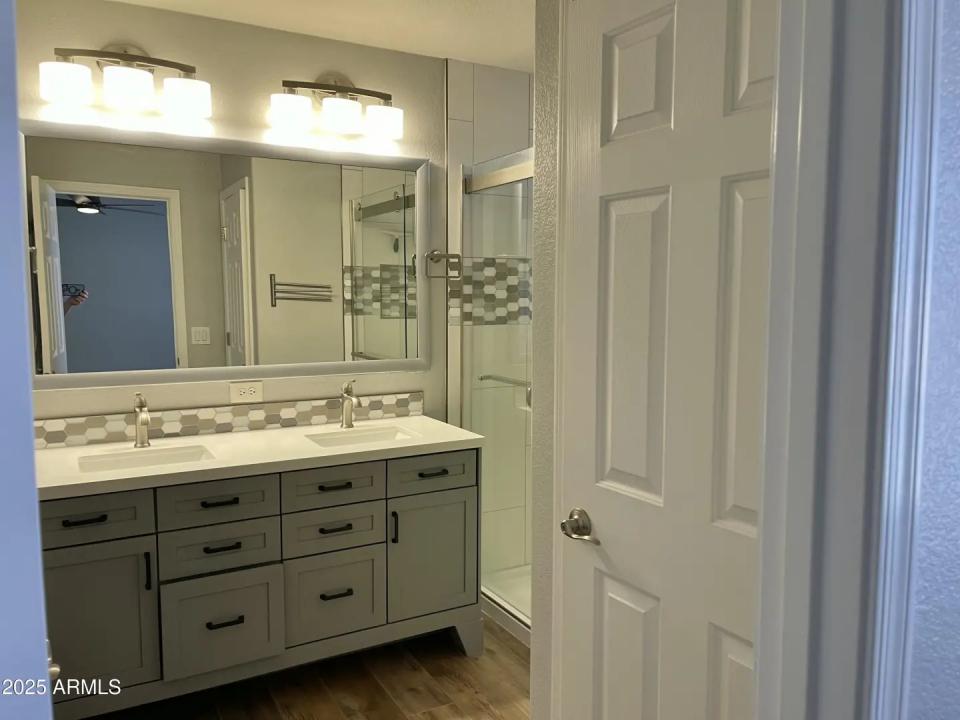 Real Estate Picture 27