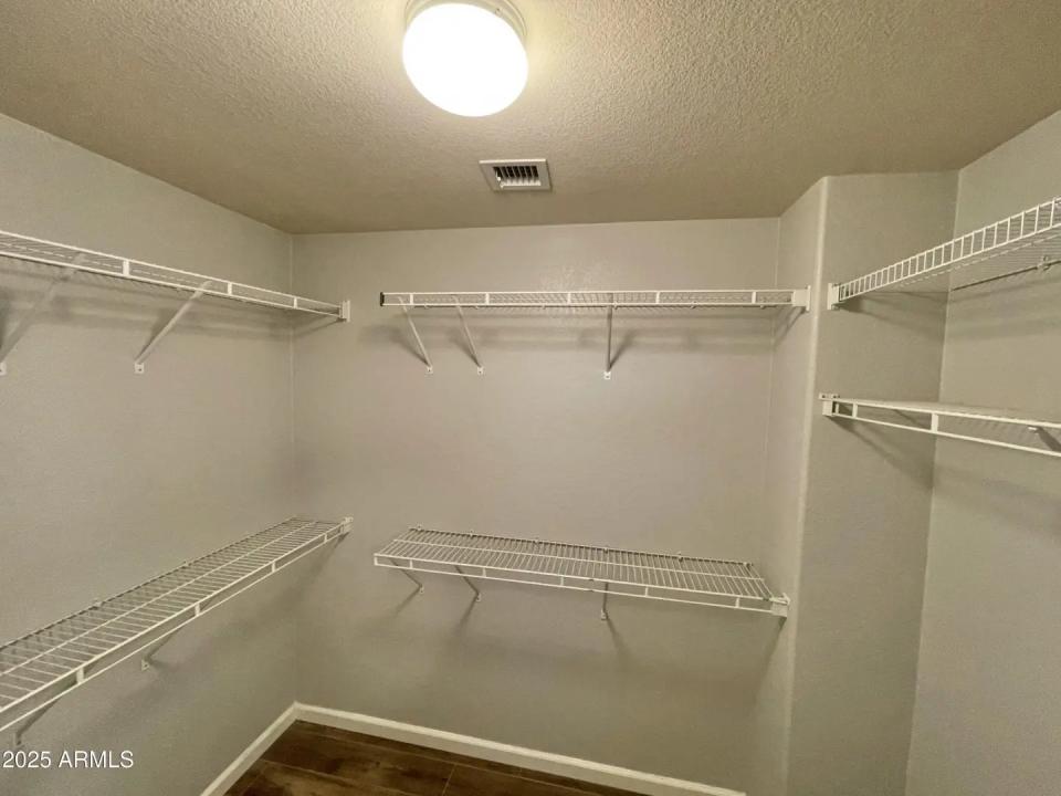 Real Estate Picture 31