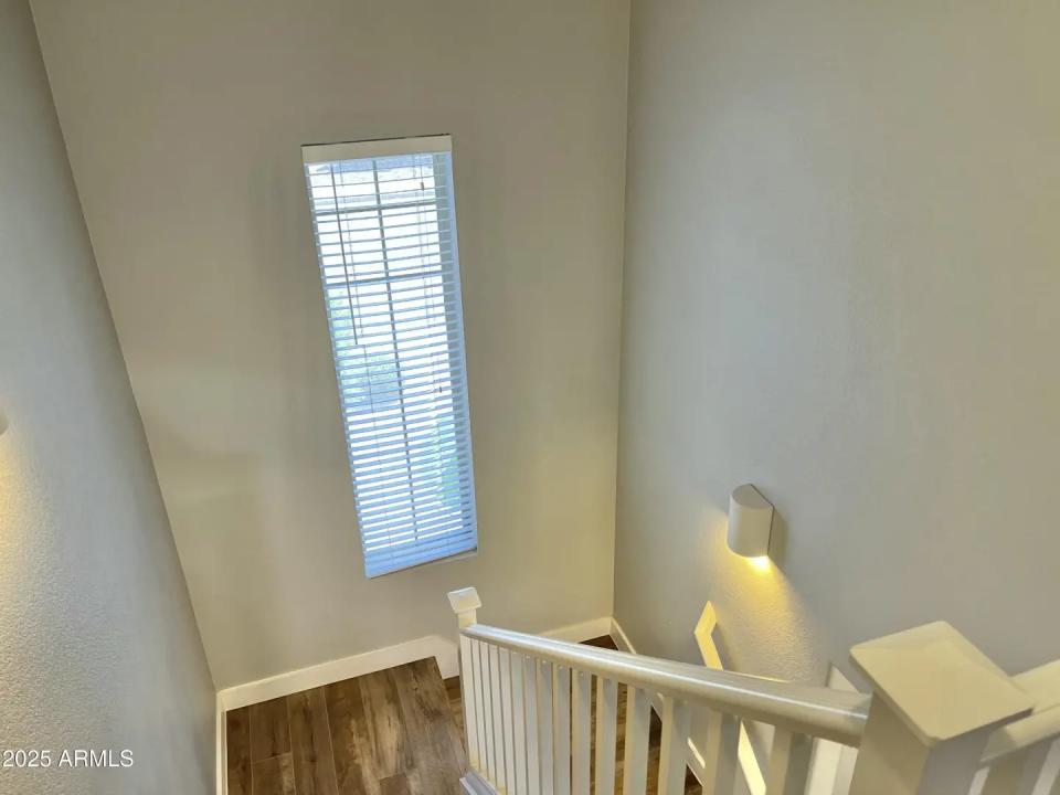 Real Estate Picture 17