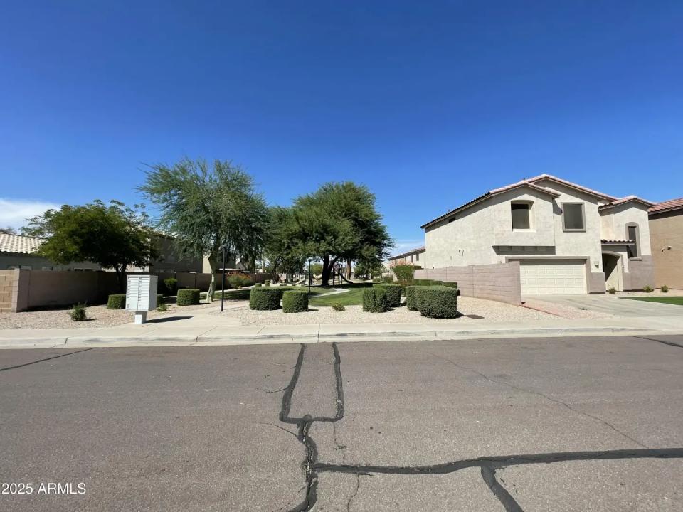 Real Estate Picture 39