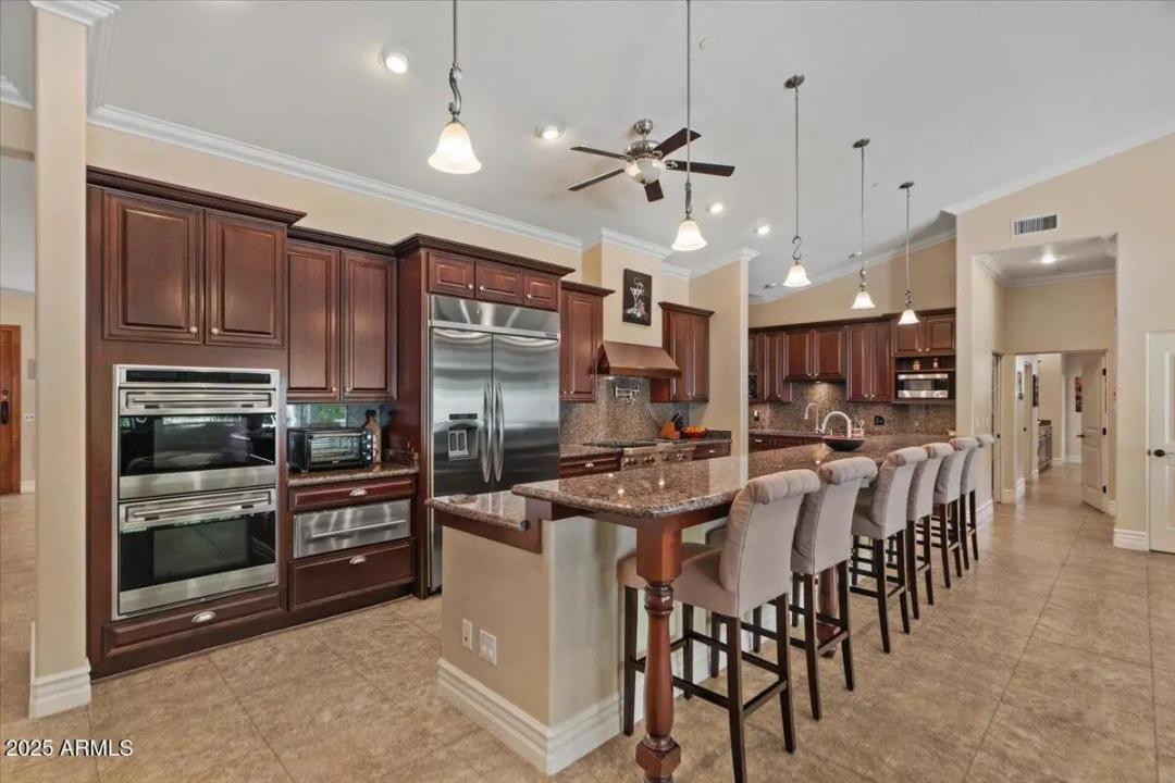 Real Estate Picture 18