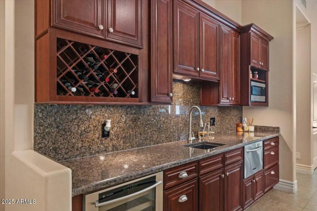 Real Estate Picture 22