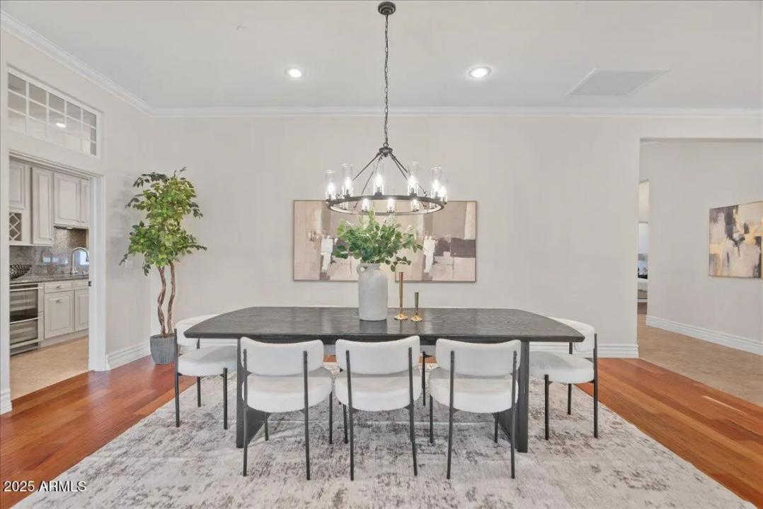 Real Estate Picture 15