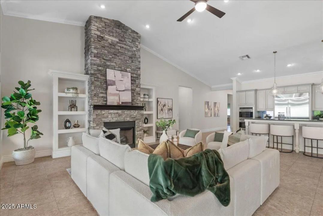 Real Estate Picture 19