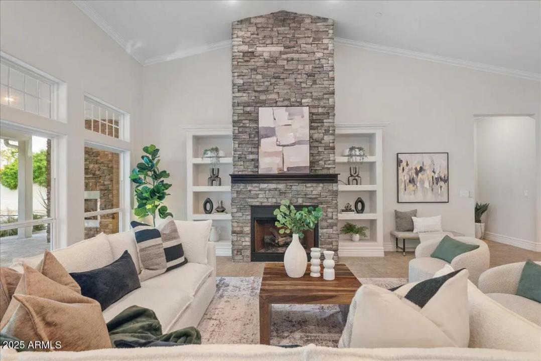 Real Estate Picture 20