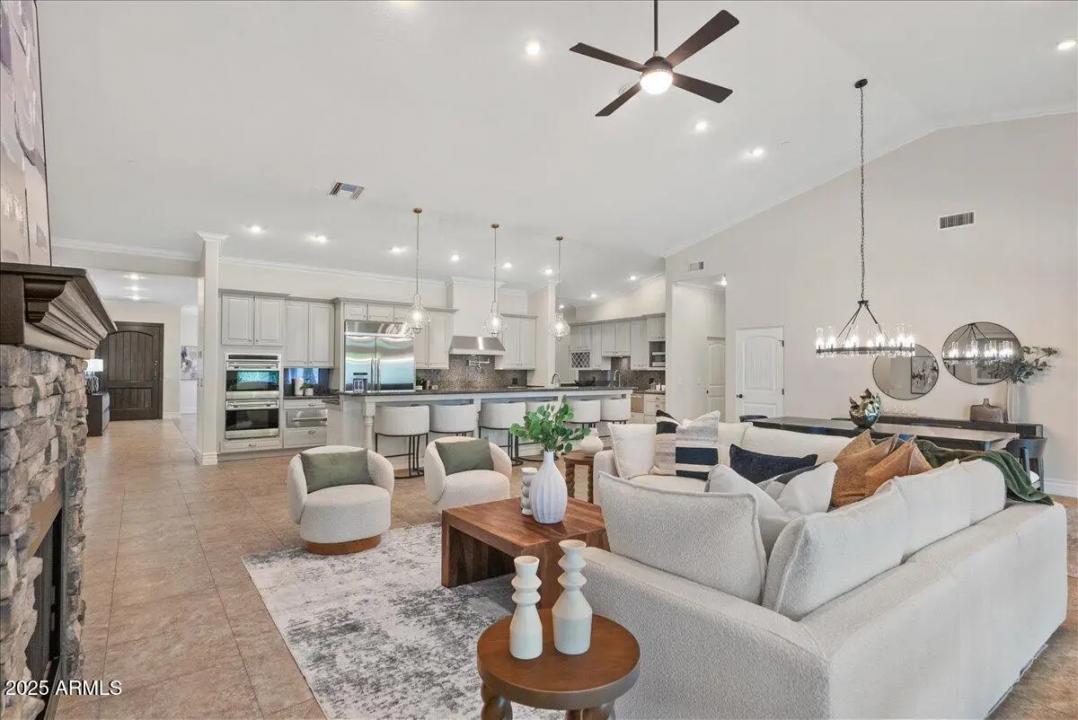 Real Estate Picture 21