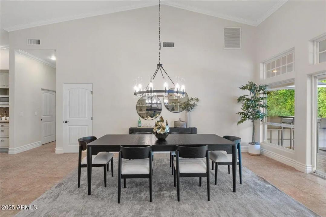 Real Estate Picture 22