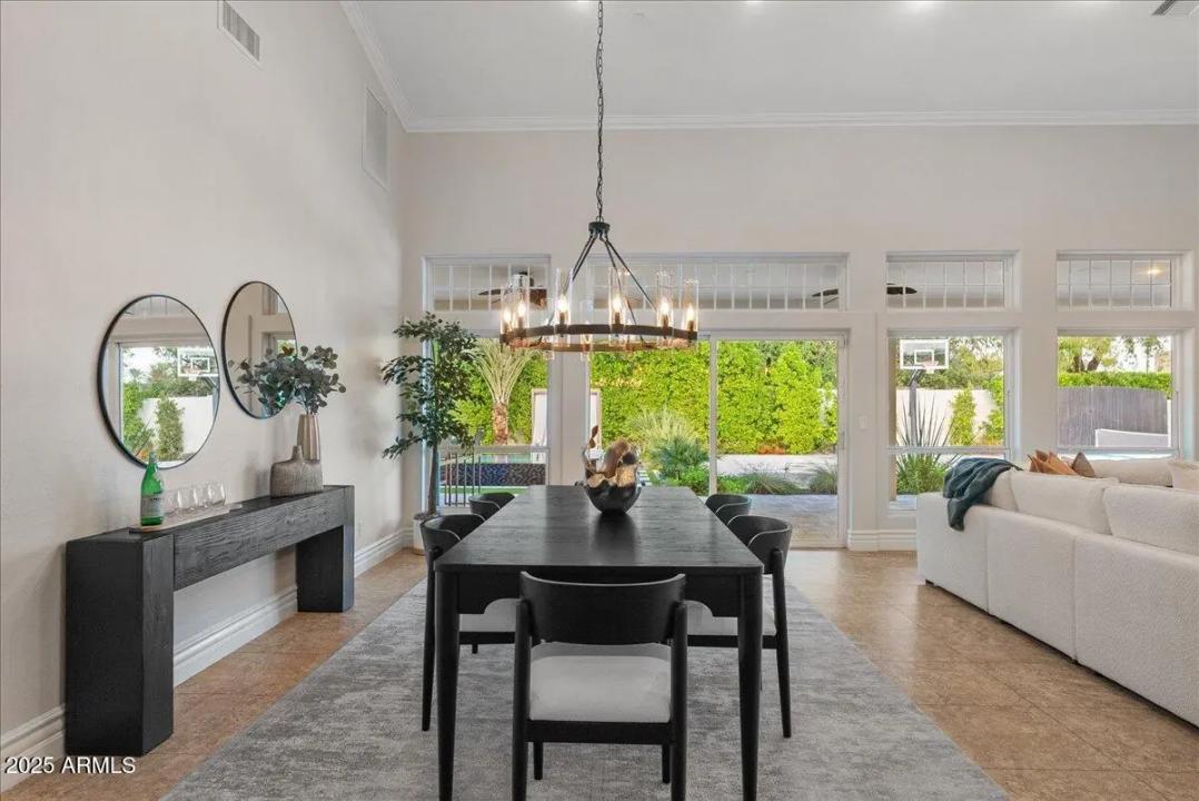 Real Estate Picture 23