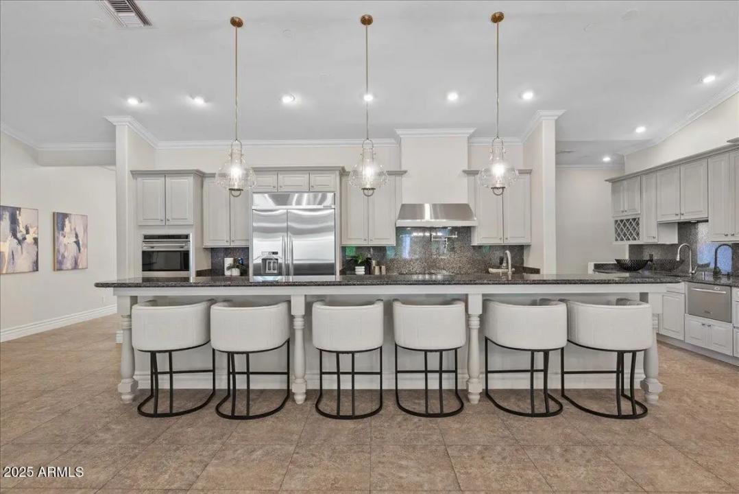 Real Estate Picture 26