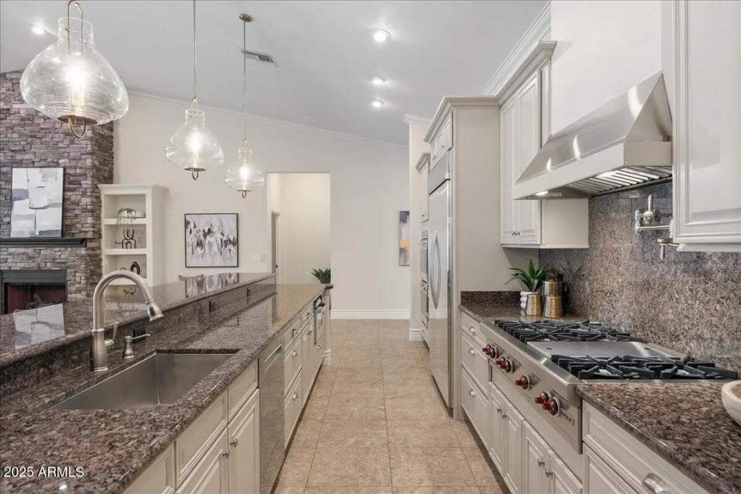 Real Estate Picture 28